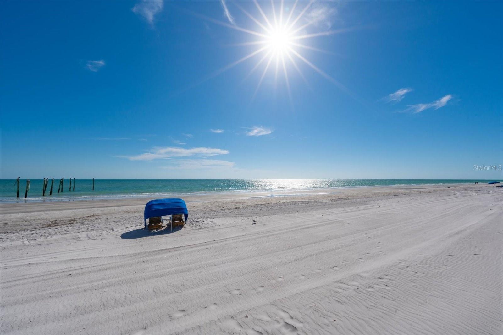 Image 38 of 42 For 16326 Gulf Boulevard 206