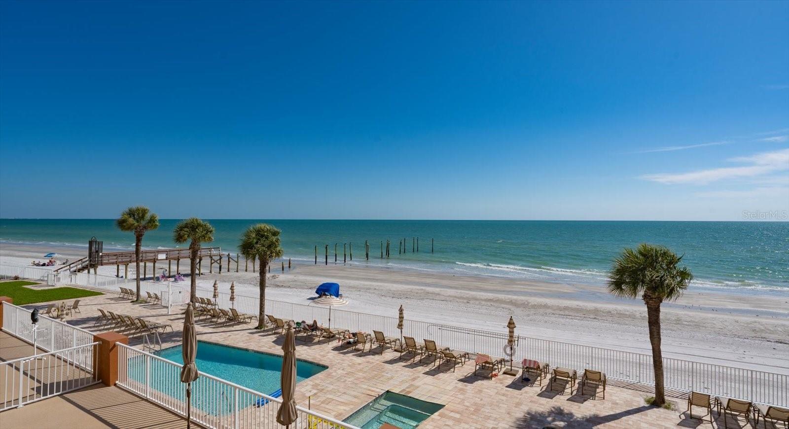 Image 39 of 42 For 16326 Gulf Boulevard 206