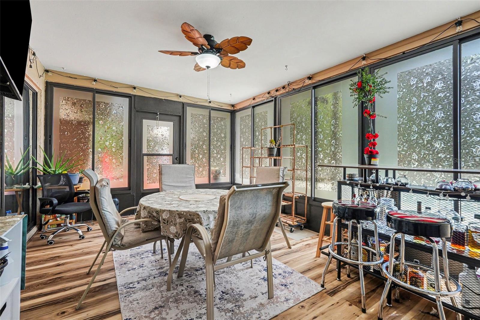 Image 11 of 18 For 8130 English Elm Circle