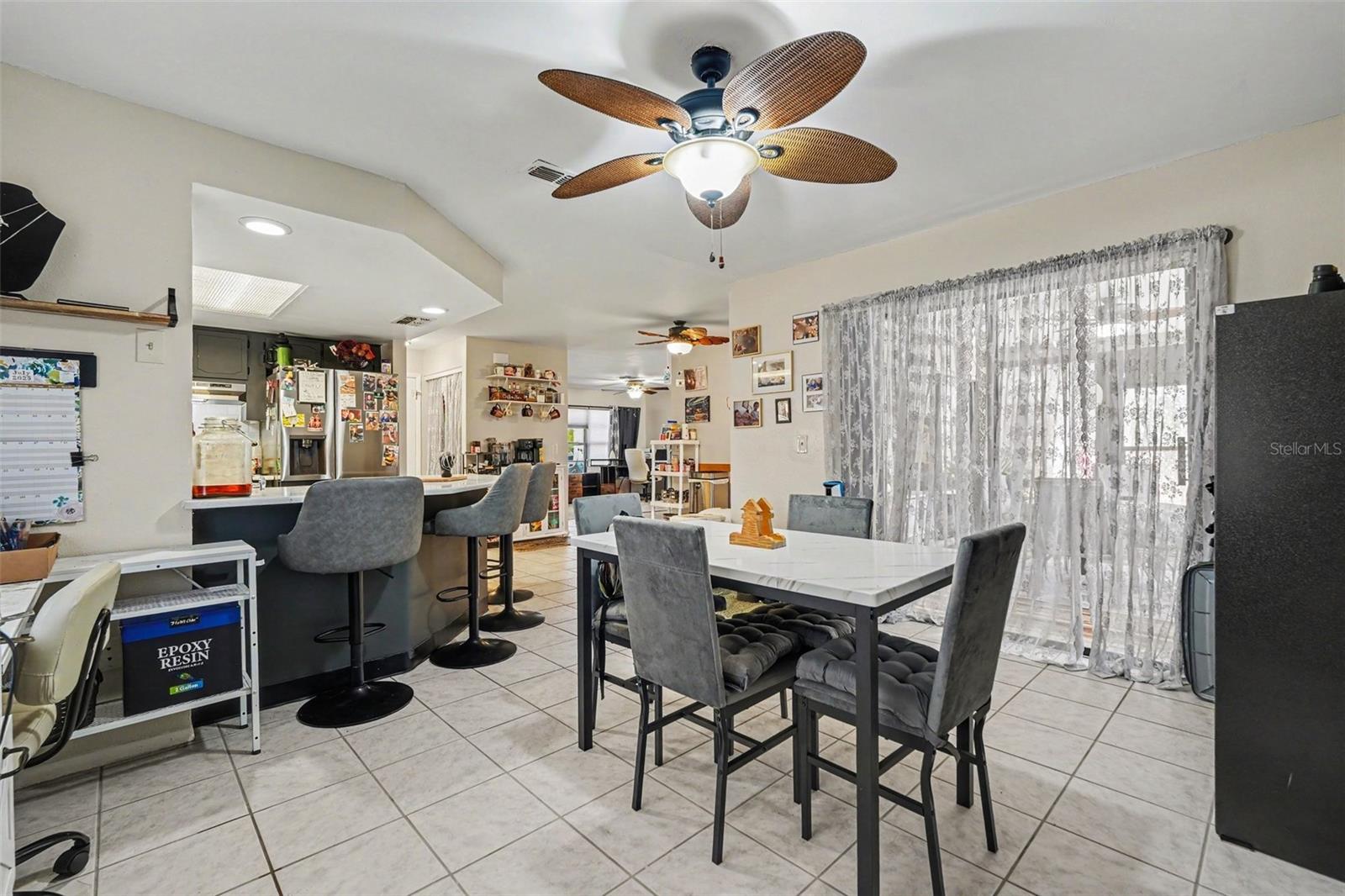 Image 4 of 18 For 8130 English Elm Circle