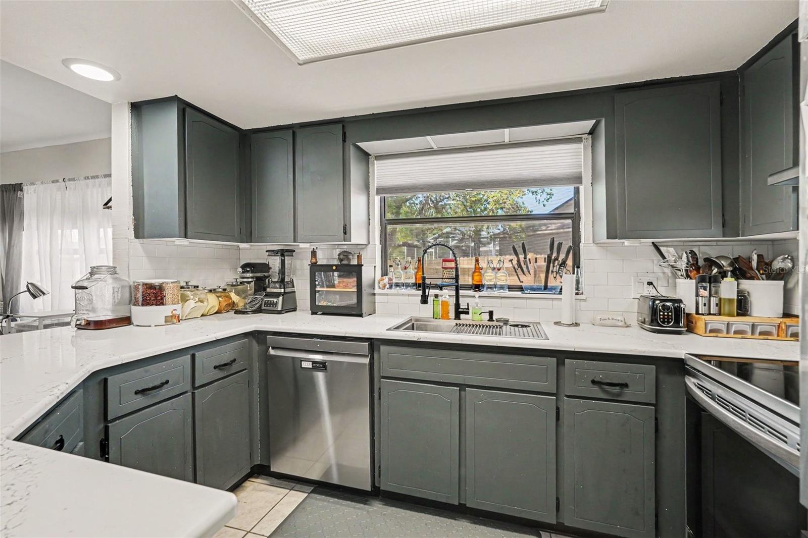 Image 7 of 18 For 8130 English Elm Circle