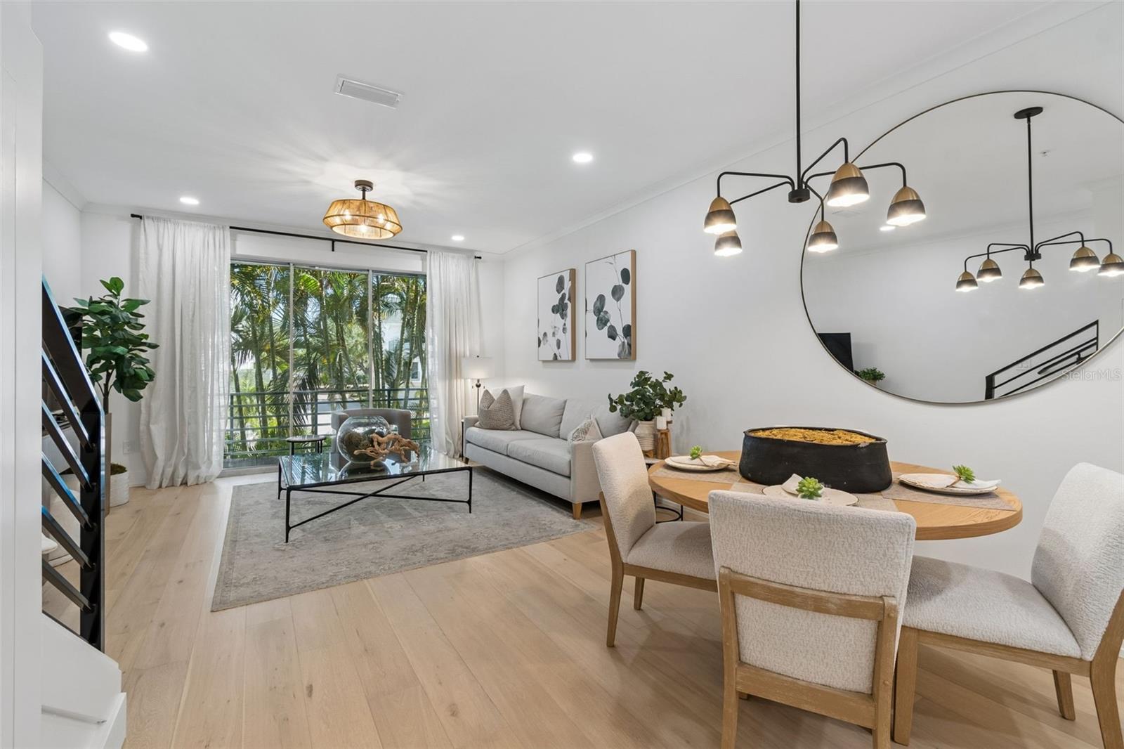 Image 14 of 57 For 320 Island Way 302