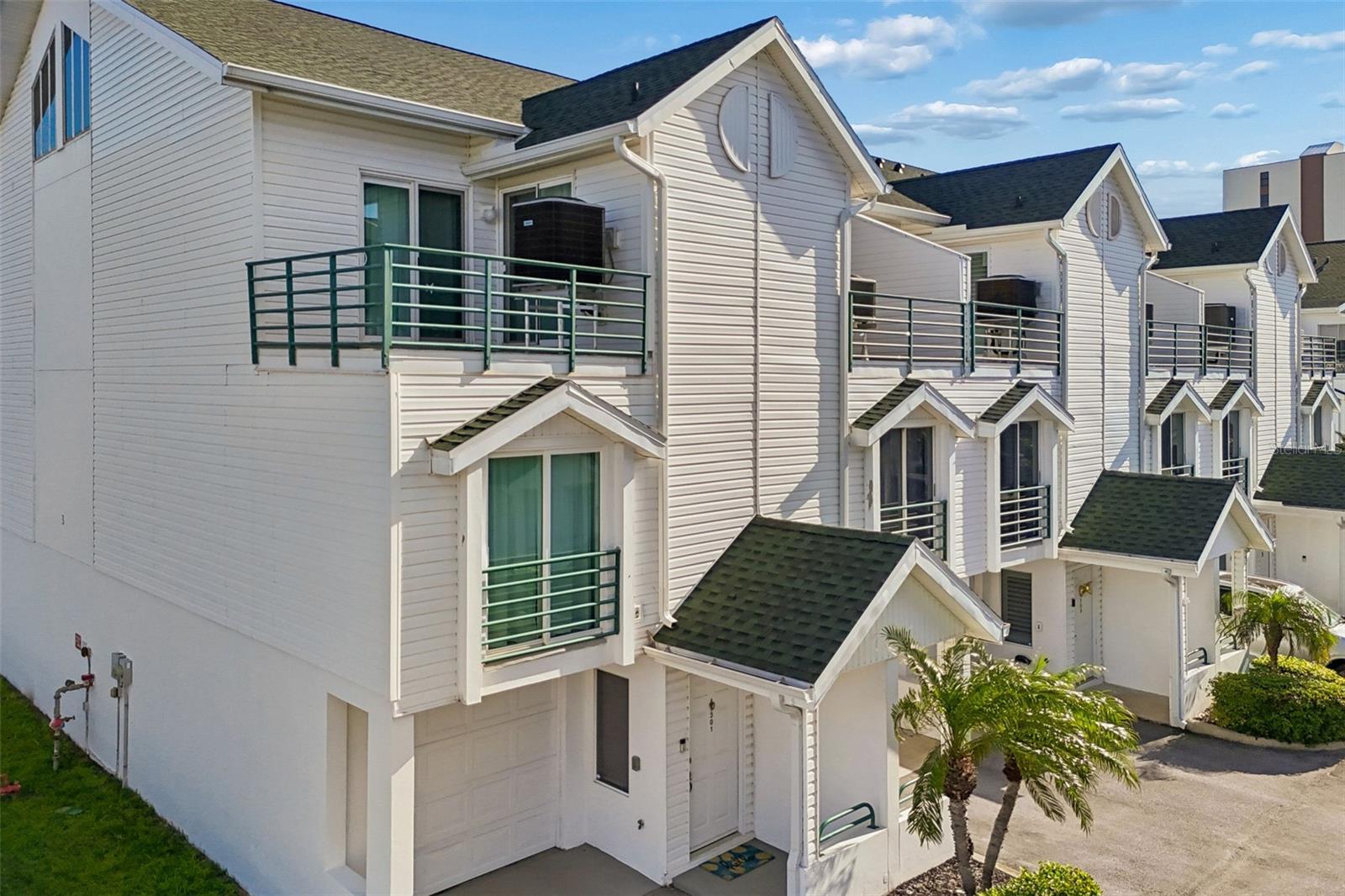 Image 2 of 57 For 320 Island Way 302