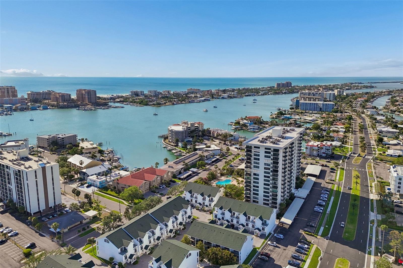 Image 48 of 57 For 320 Island Way 302