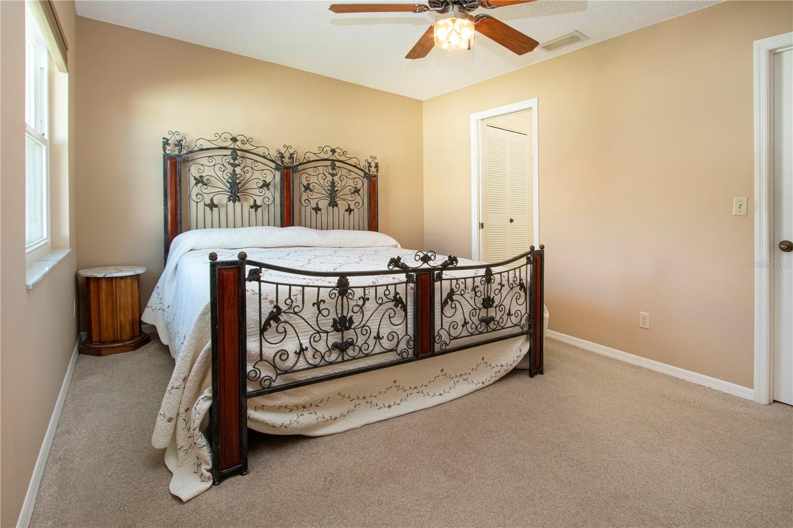 Image 22 of 51 For 1904 Bosky Court