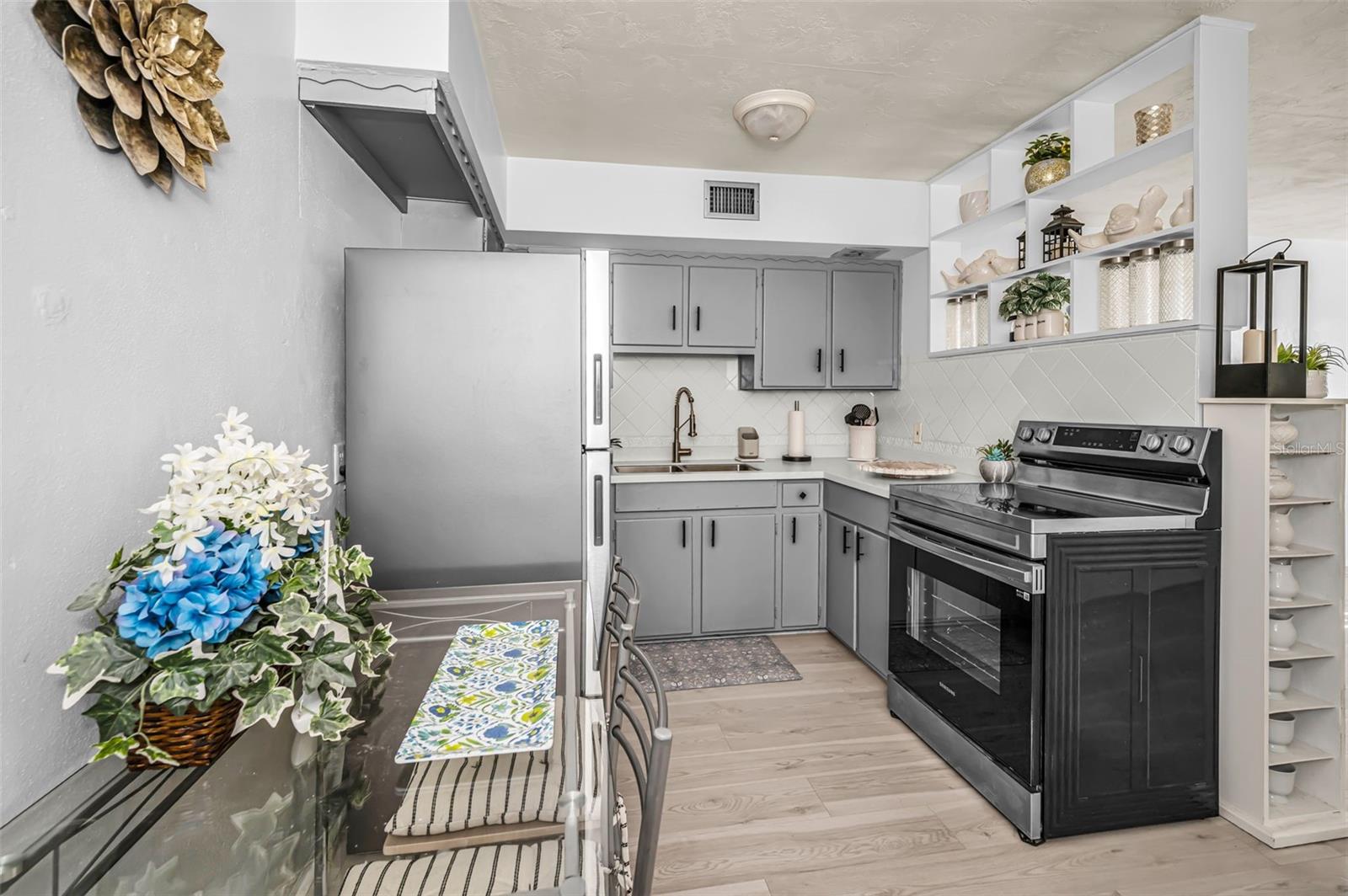 Image 10 of 40 For 4051 58th Street N 243