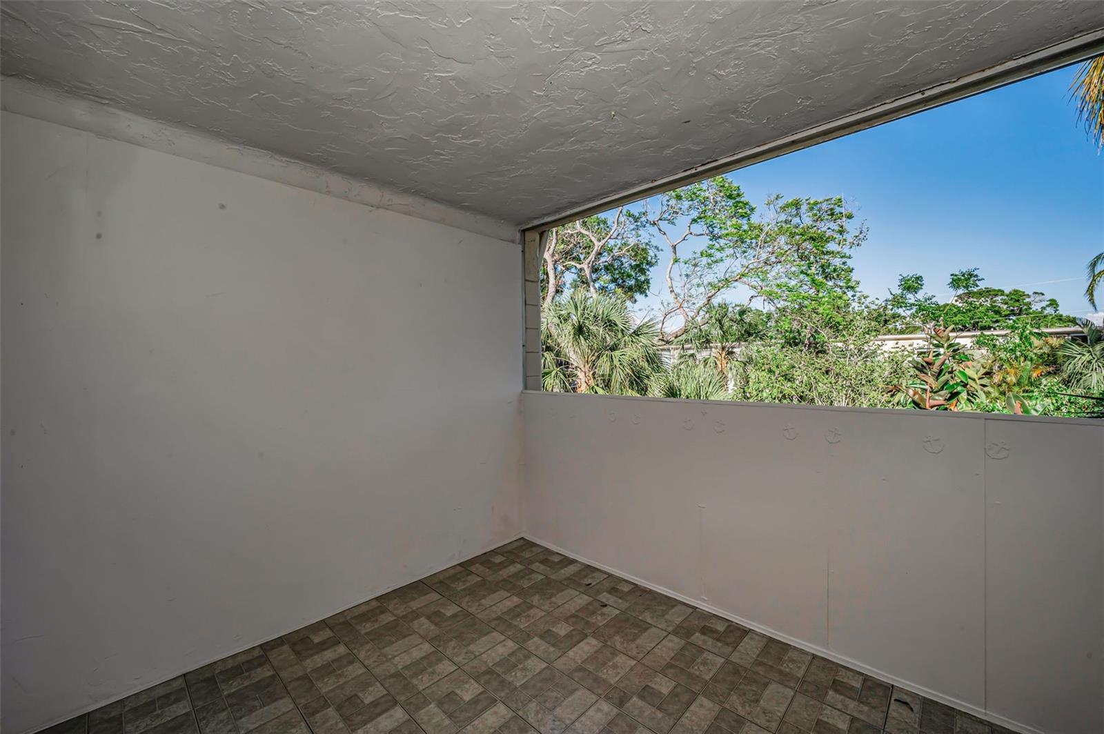 Image 18 of 40 For 4051 58th Street N 243
