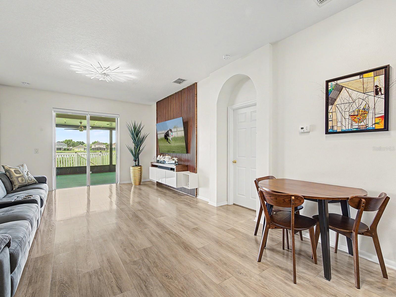 Image 14 of 62 For 10905 Ancient Futures Drive