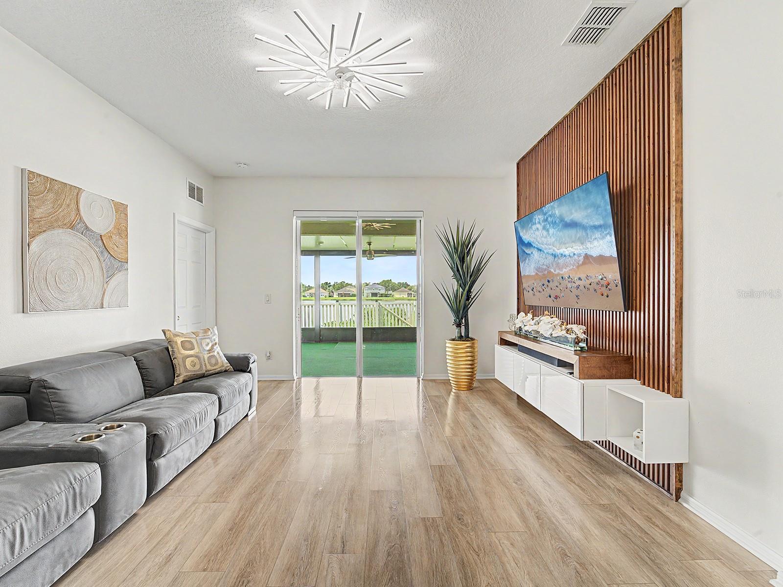 Image 16 of 62 For 10905 Ancient Futures Drive