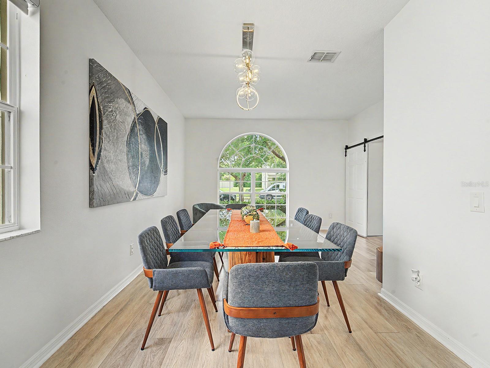 Image 19 of 62 For 10905 Ancient Futures Drive