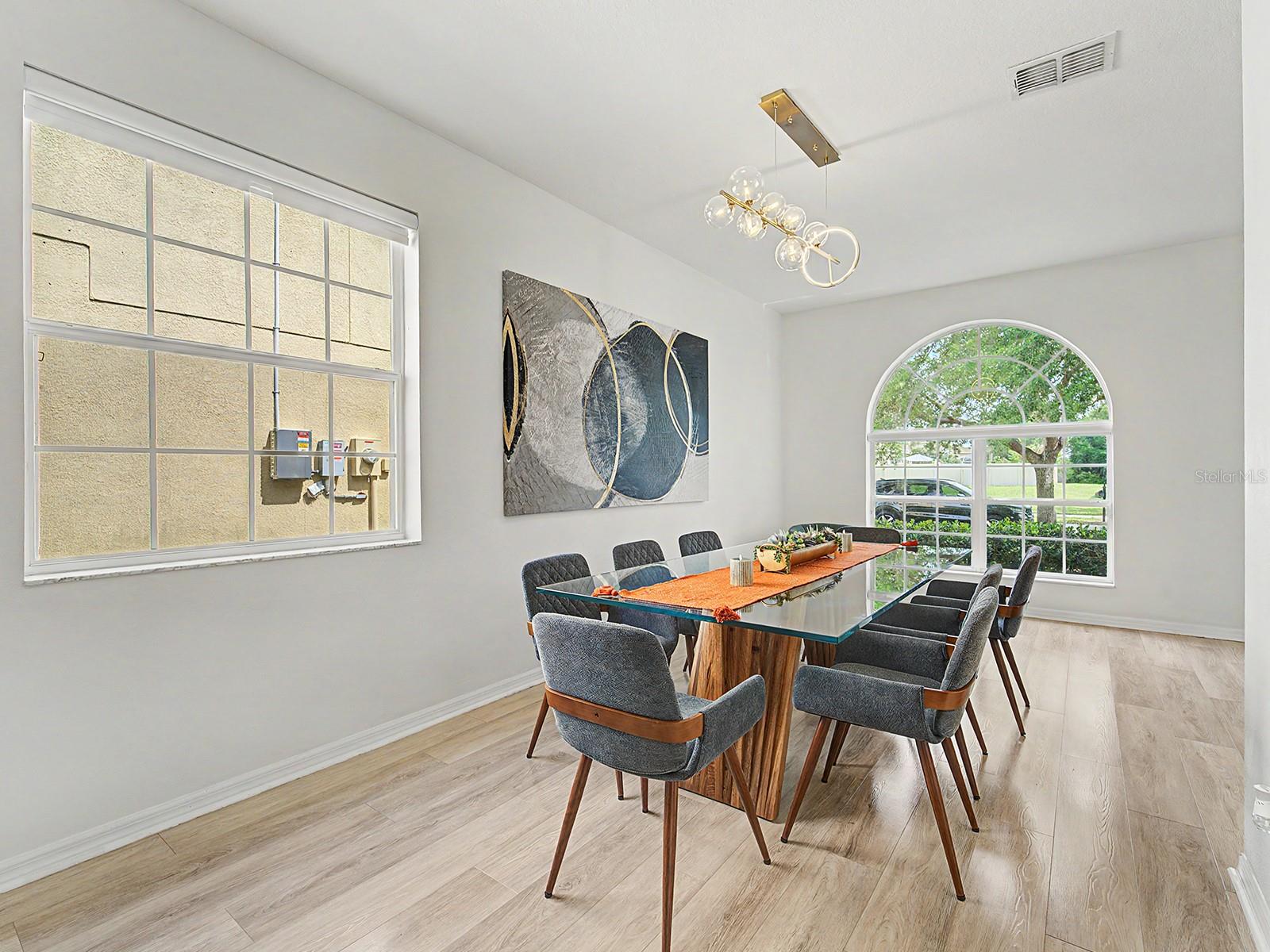 Image 21 of 62 For 10905 Ancient Futures Drive