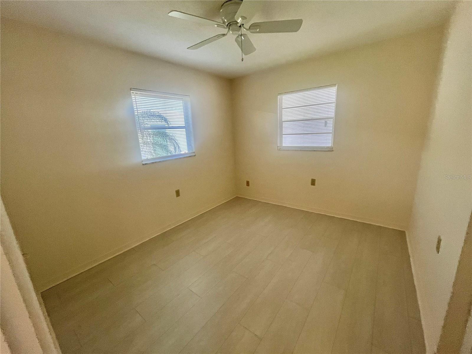 Image 10 of 14 For 7847 39th Terrace N