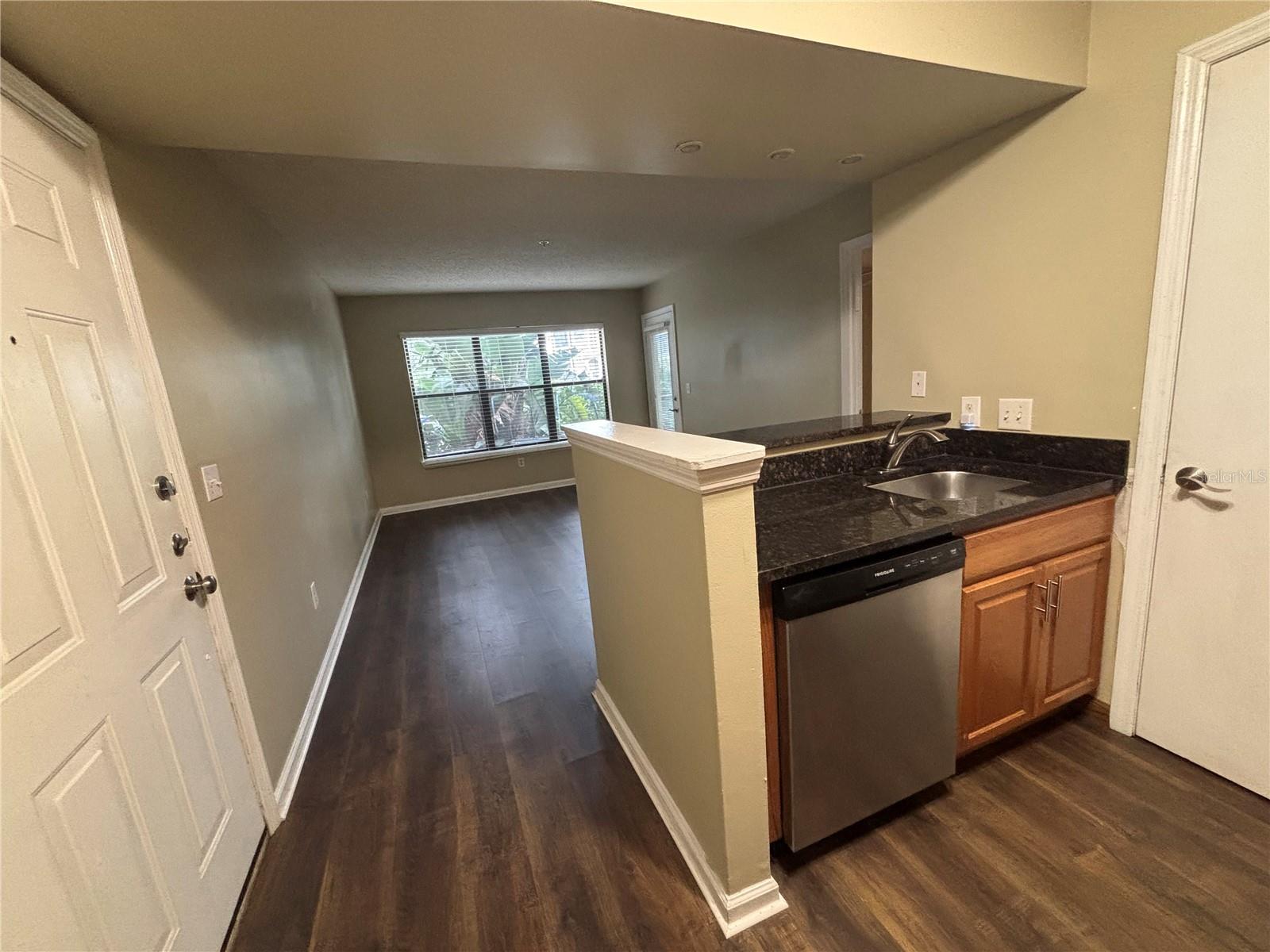 Image 10 of 19 For 11901 4th Street N 5107