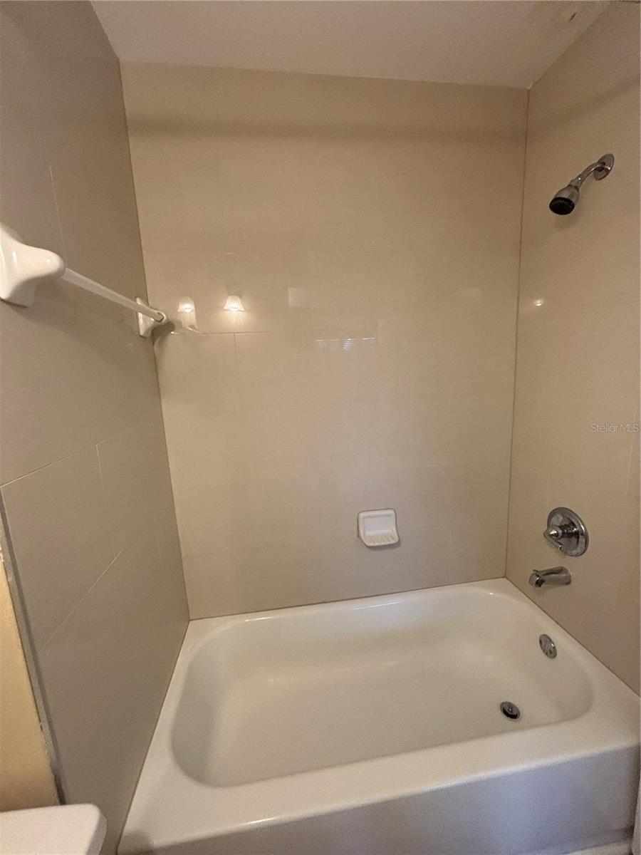 Image 14 of 19 For 11901 4th Street N 5107