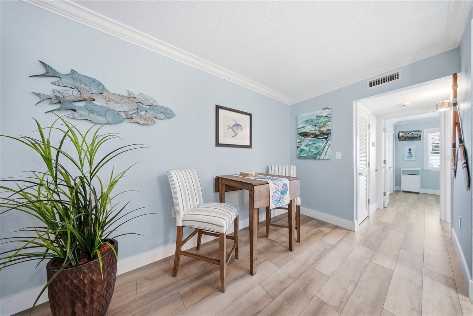 Image 10 of 31 For 225 104th Avenue 102