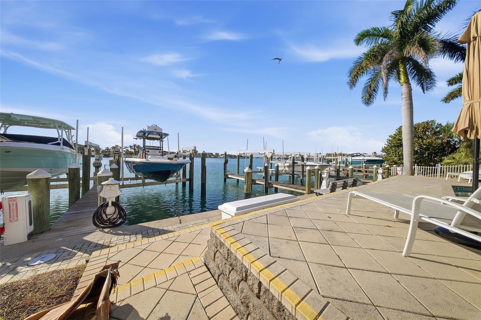 Image 17 of 31 For 225 104th Avenue 102