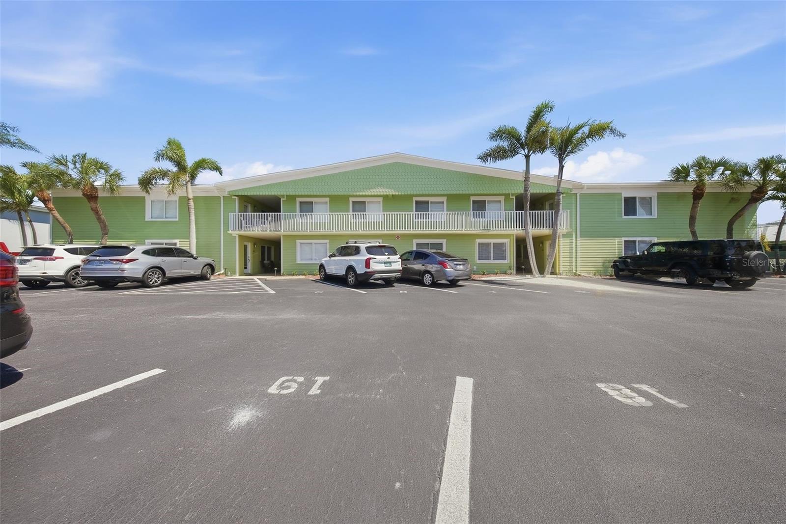 Image 22 of 31 For 225 104th Avenue 102