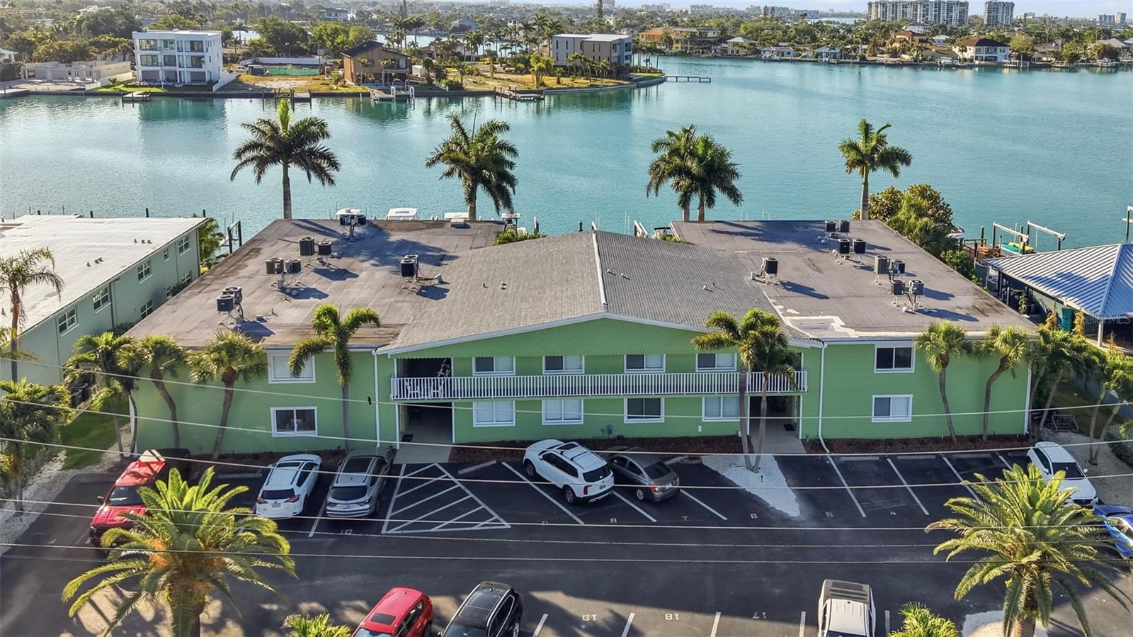 Image 24 of 31 For 225 104th Avenue 102