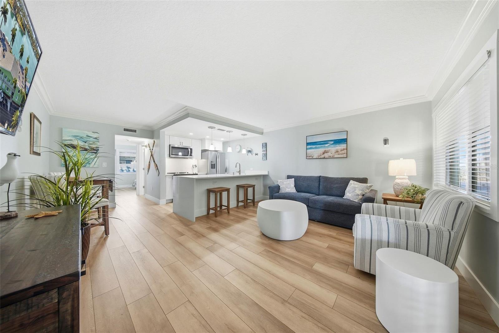 Image 3 of 31 For 225 104th Avenue 102