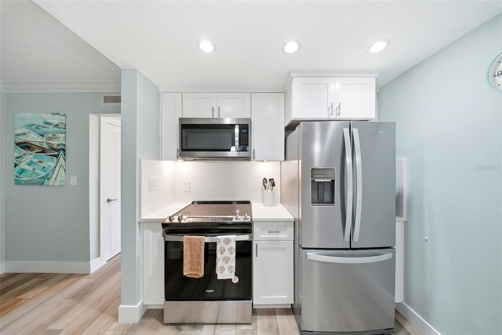 Image 5 of 31 For 225 104th Avenue 102