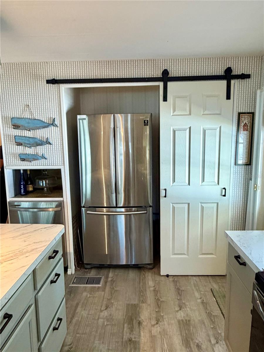 Image 16 of 42 For 34540 Violet Drive N