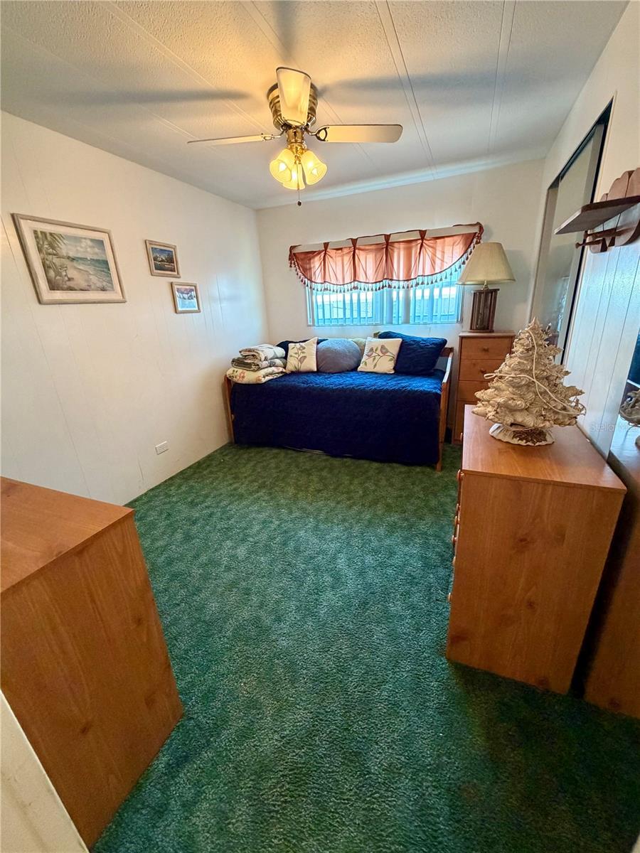 Image 25 of 42 For 34540 Violet Drive N