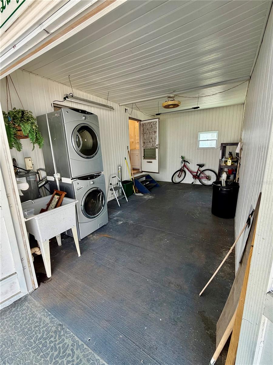 Image 29 of 42 For 34540 Violet Drive N