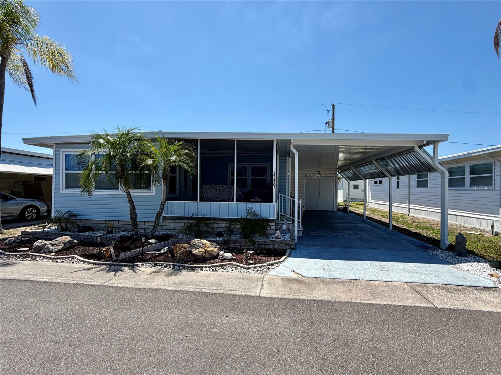 Image 4 of 42 For 34540 Violet Drive N