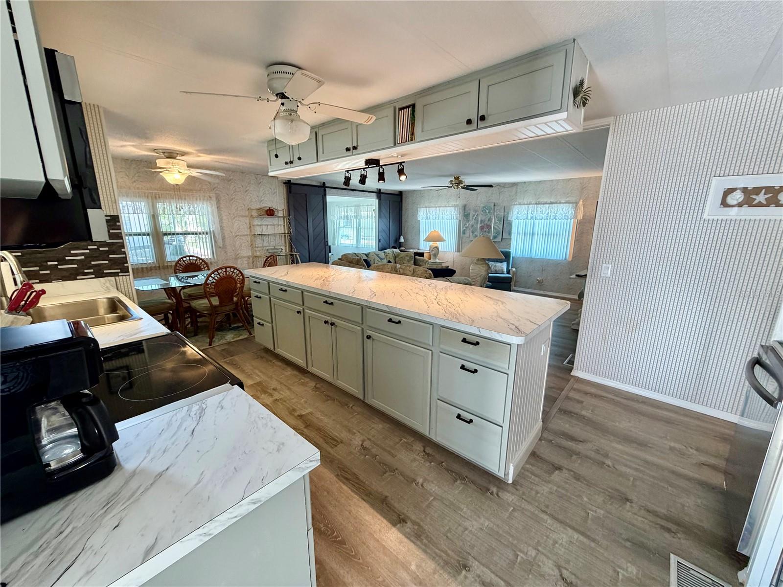 Image 5 of 42 For 34540 Violet Drive N