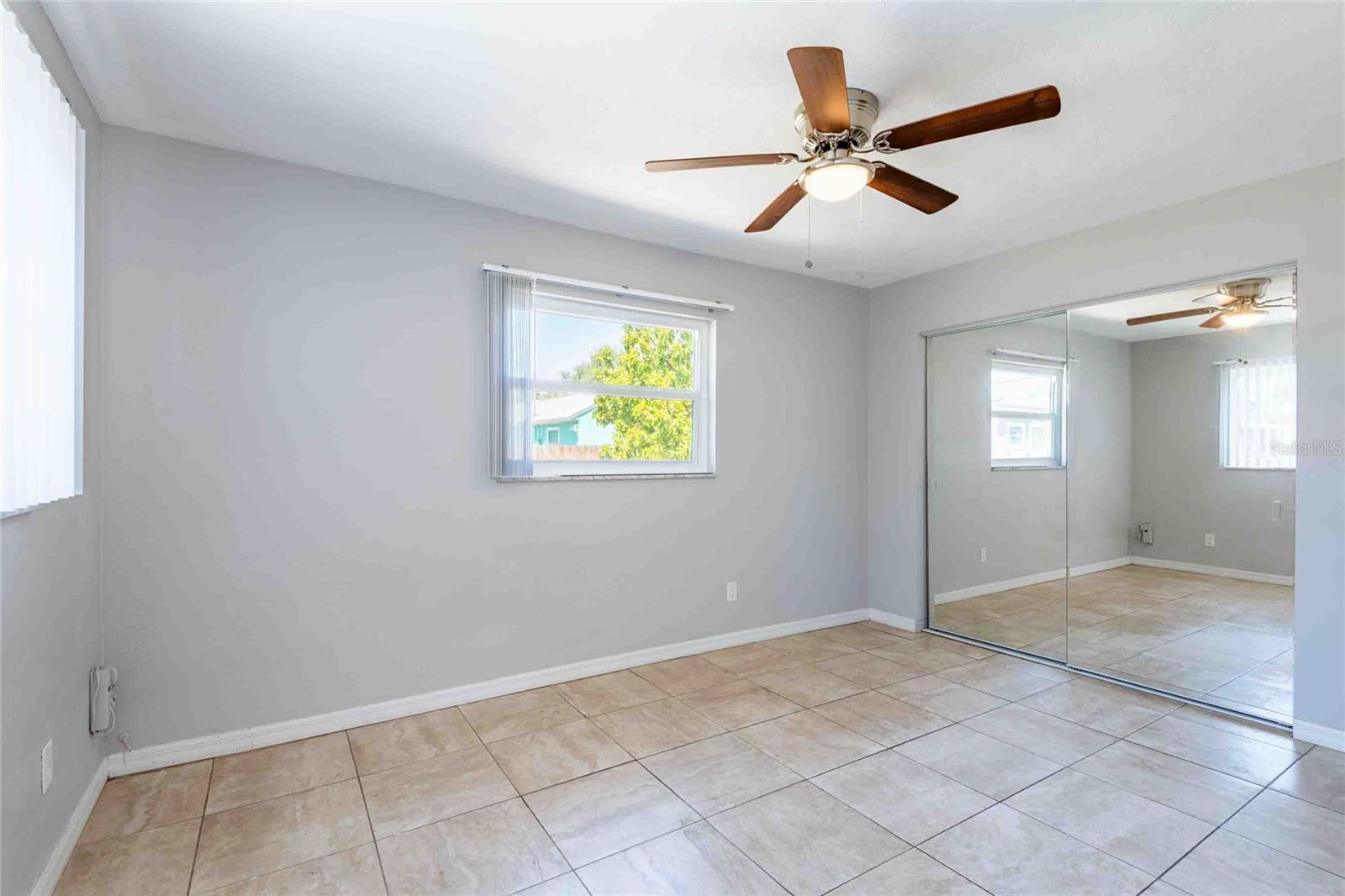 Image 17 of 55 For 2741 37th Street S