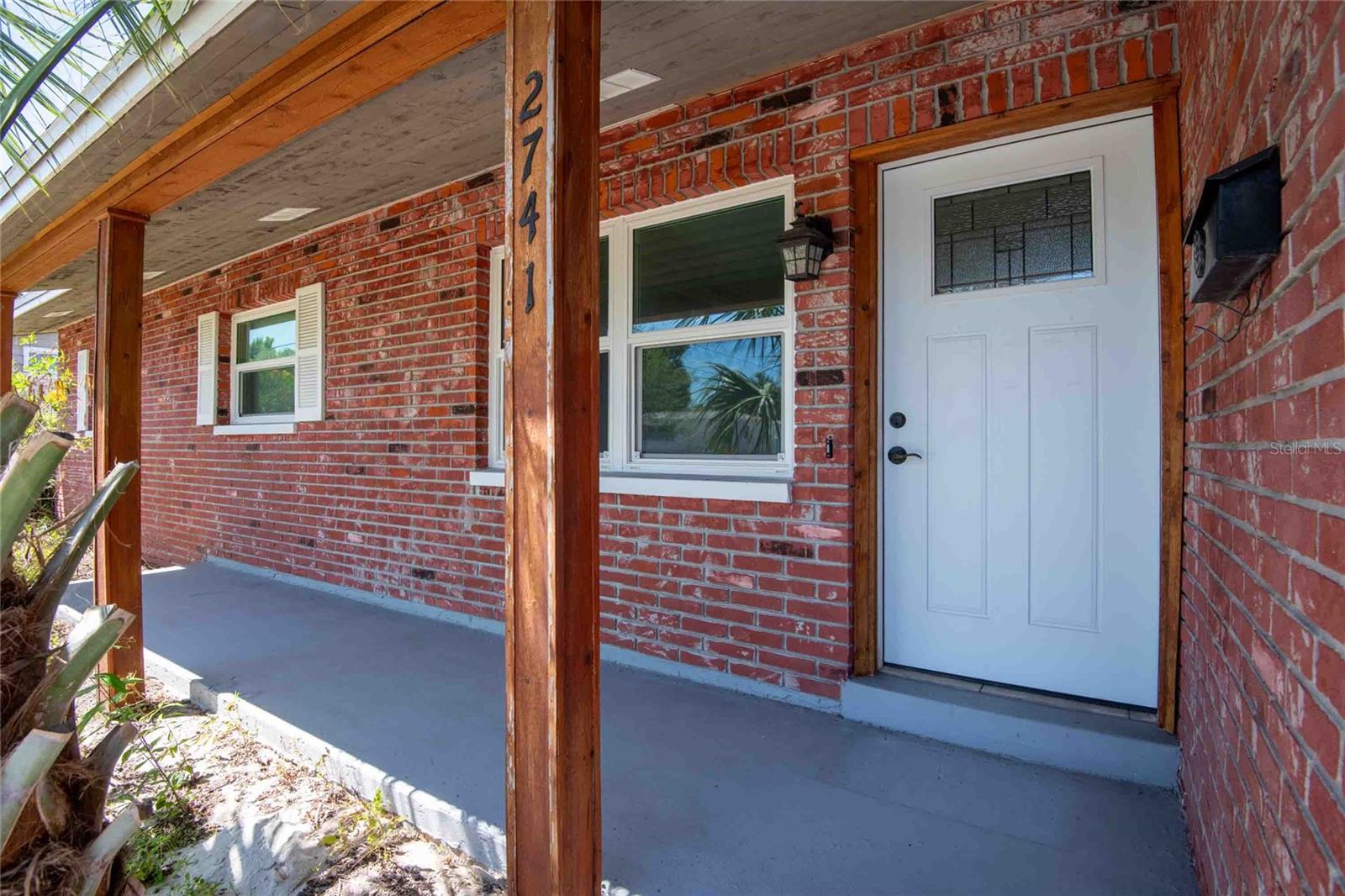 Image 2 of 55 For 2741 37th Street S