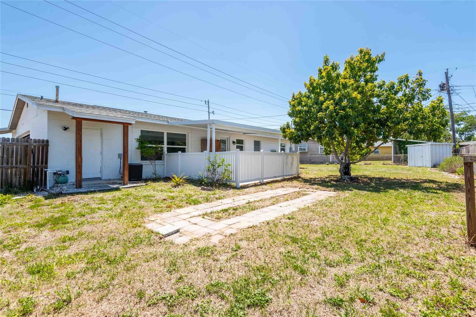 Image 31 of 55 For 2741 37th Street S