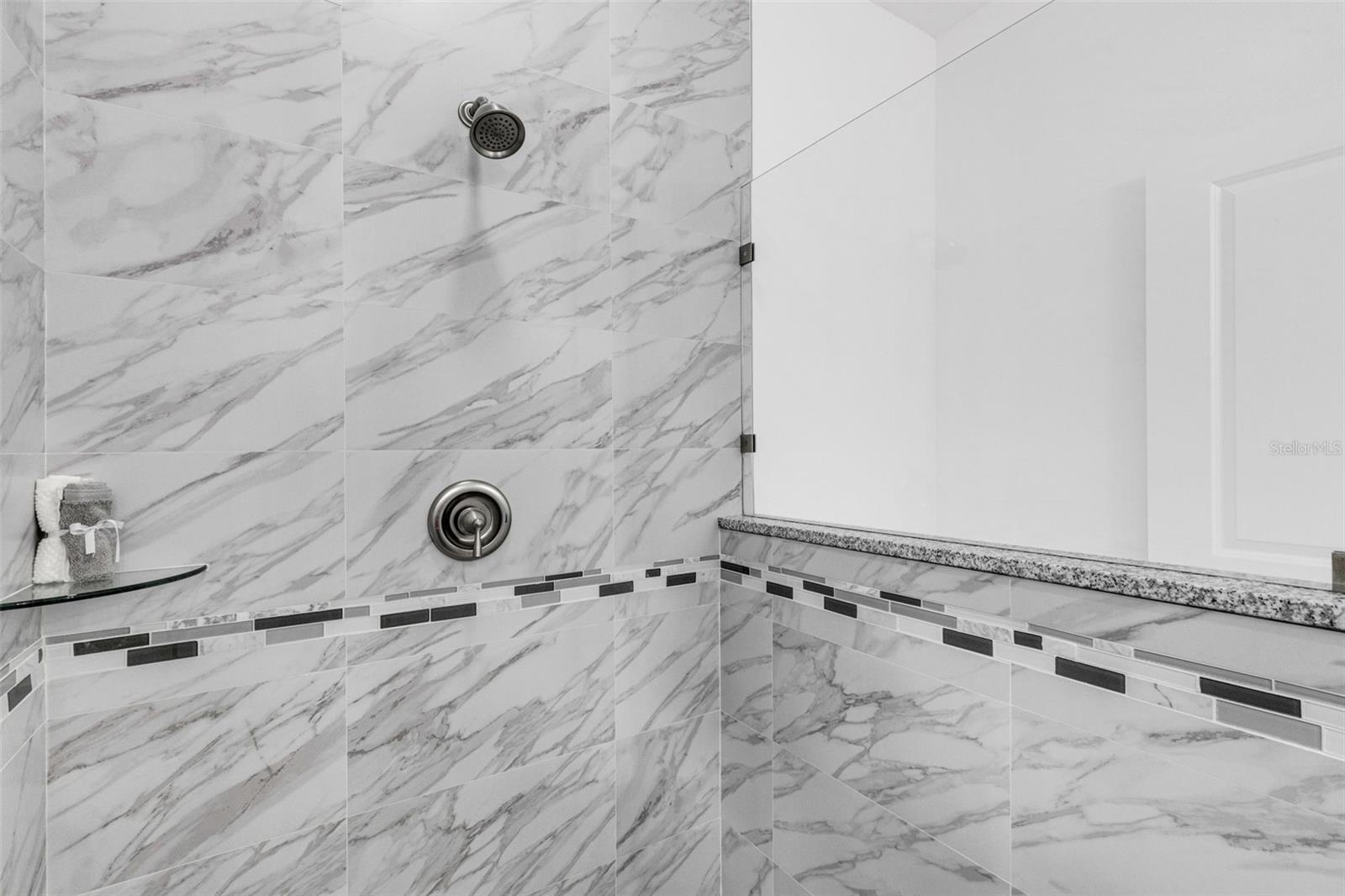 Image 24 of 41 For 808 Lowry Lane