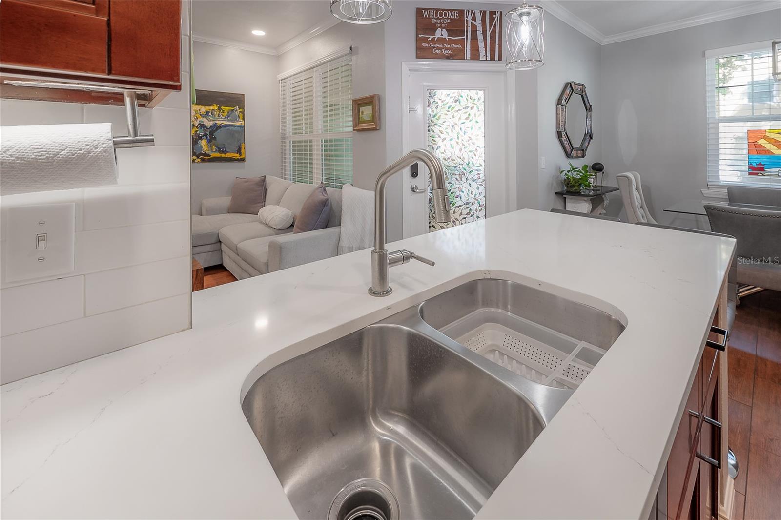 Listing photo id 13 for 1810 Palm Avenue 4103