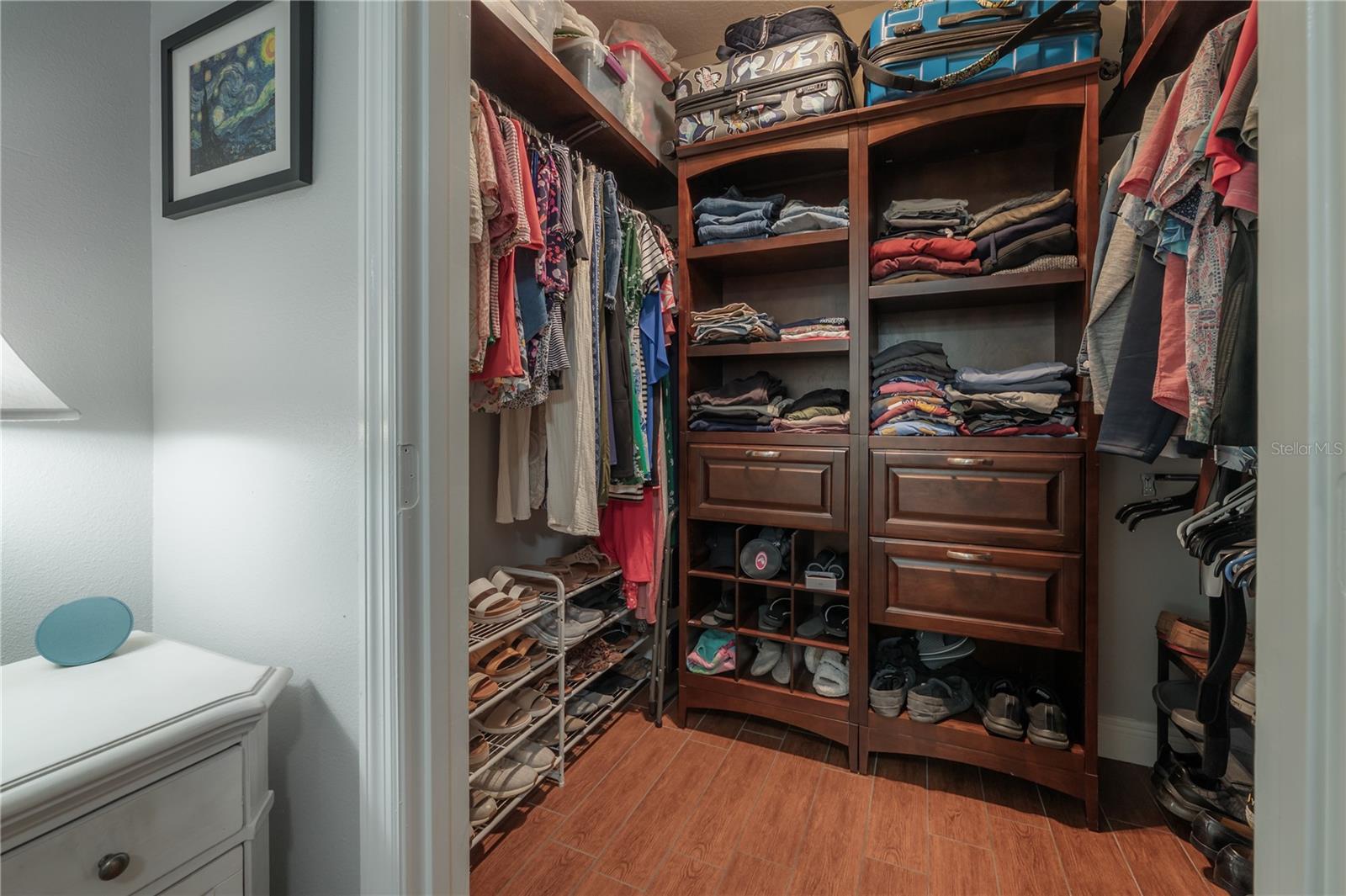 Listing photo id 23 for 1810 Palm Avenue 4103