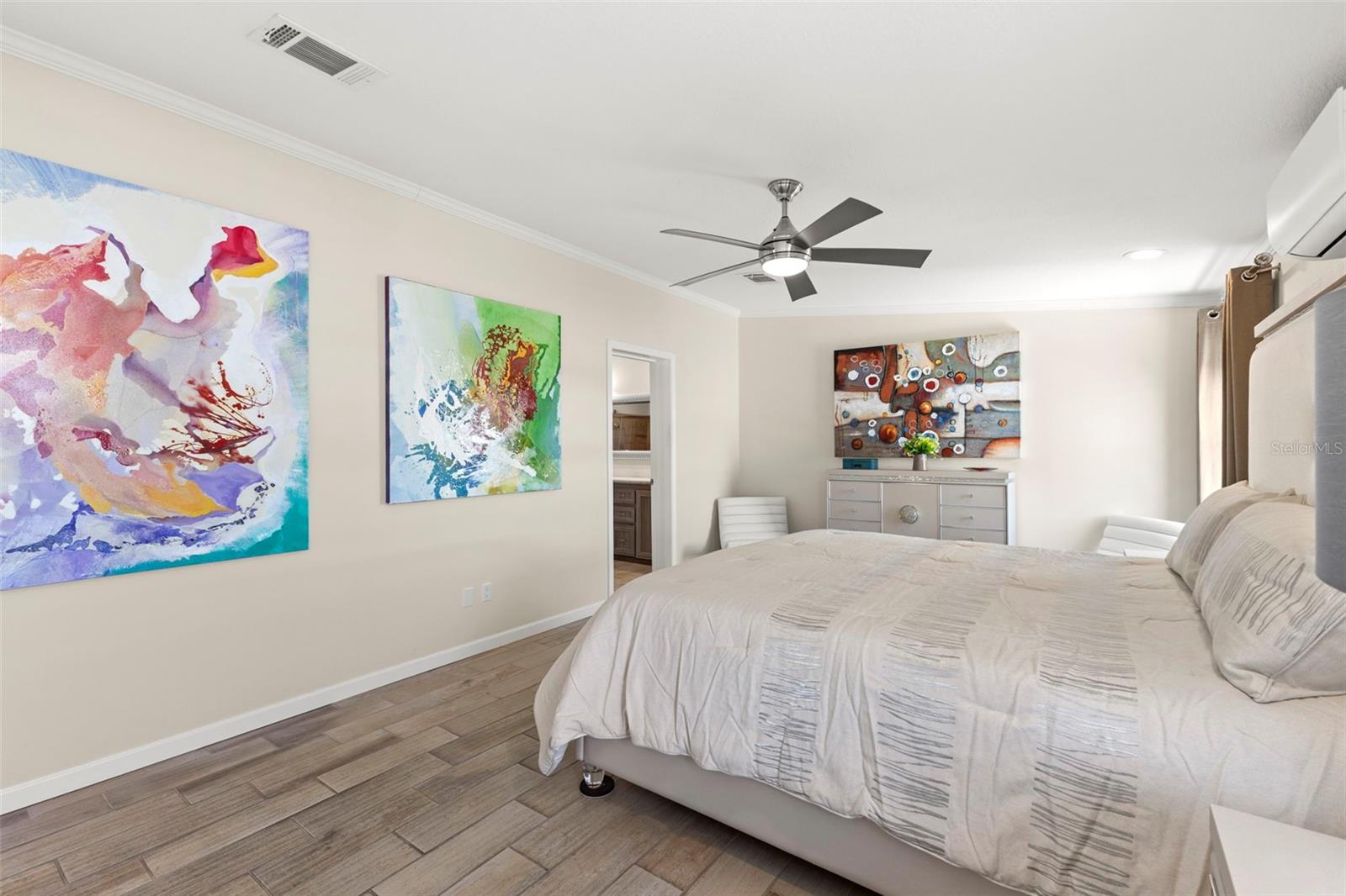 Image 25 of 52 For 7300 Americana Drive Ne 143