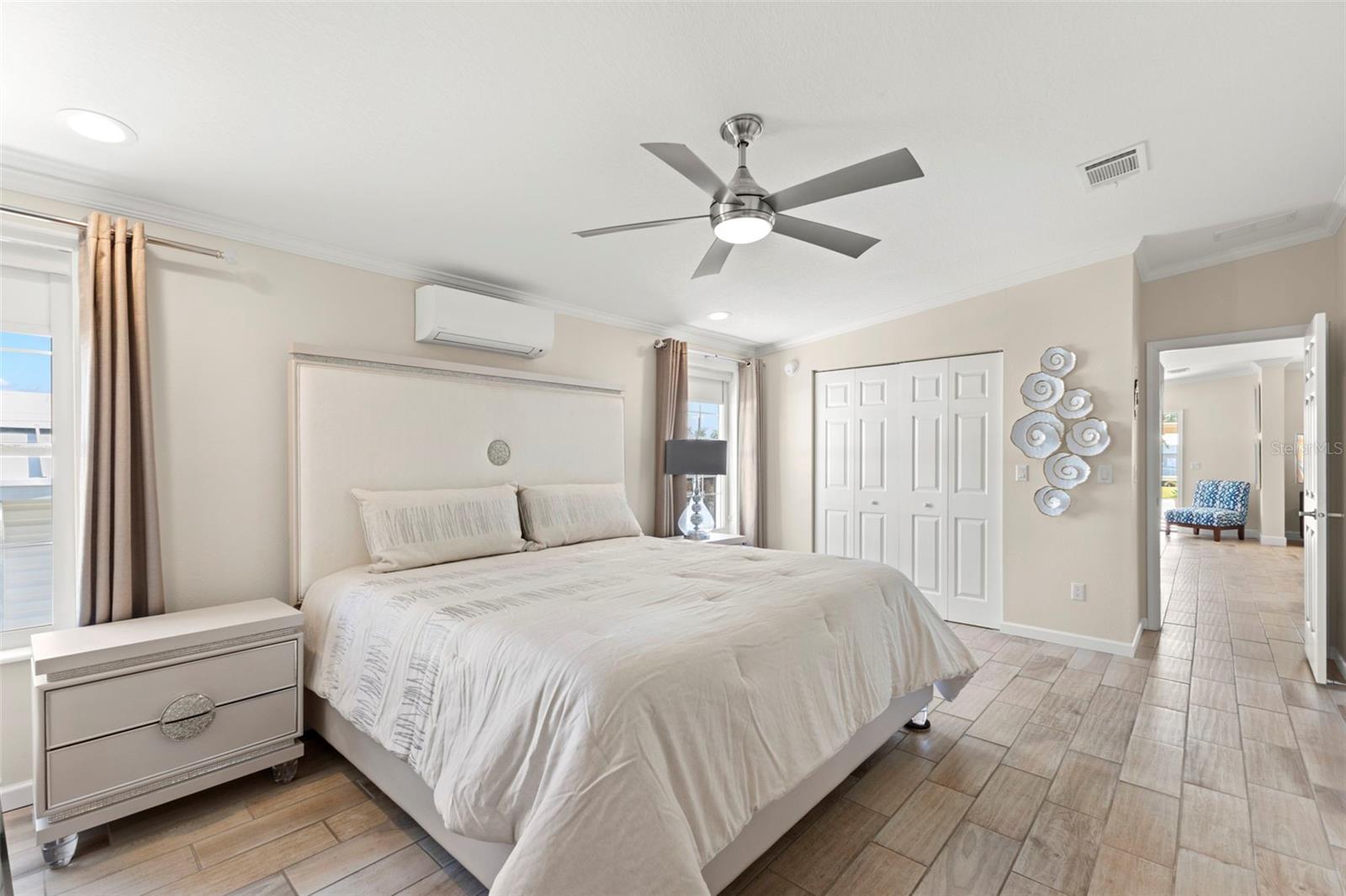 Image 26 of 52 For 7300 Americana Drive Ne 143