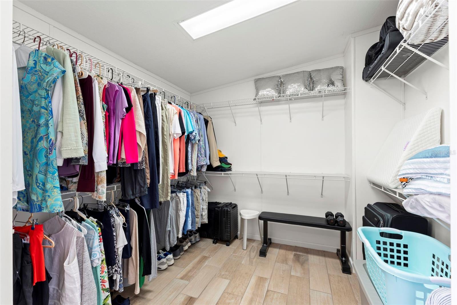 Image 28 of 52 For 7300 Americana Drive Ne 143