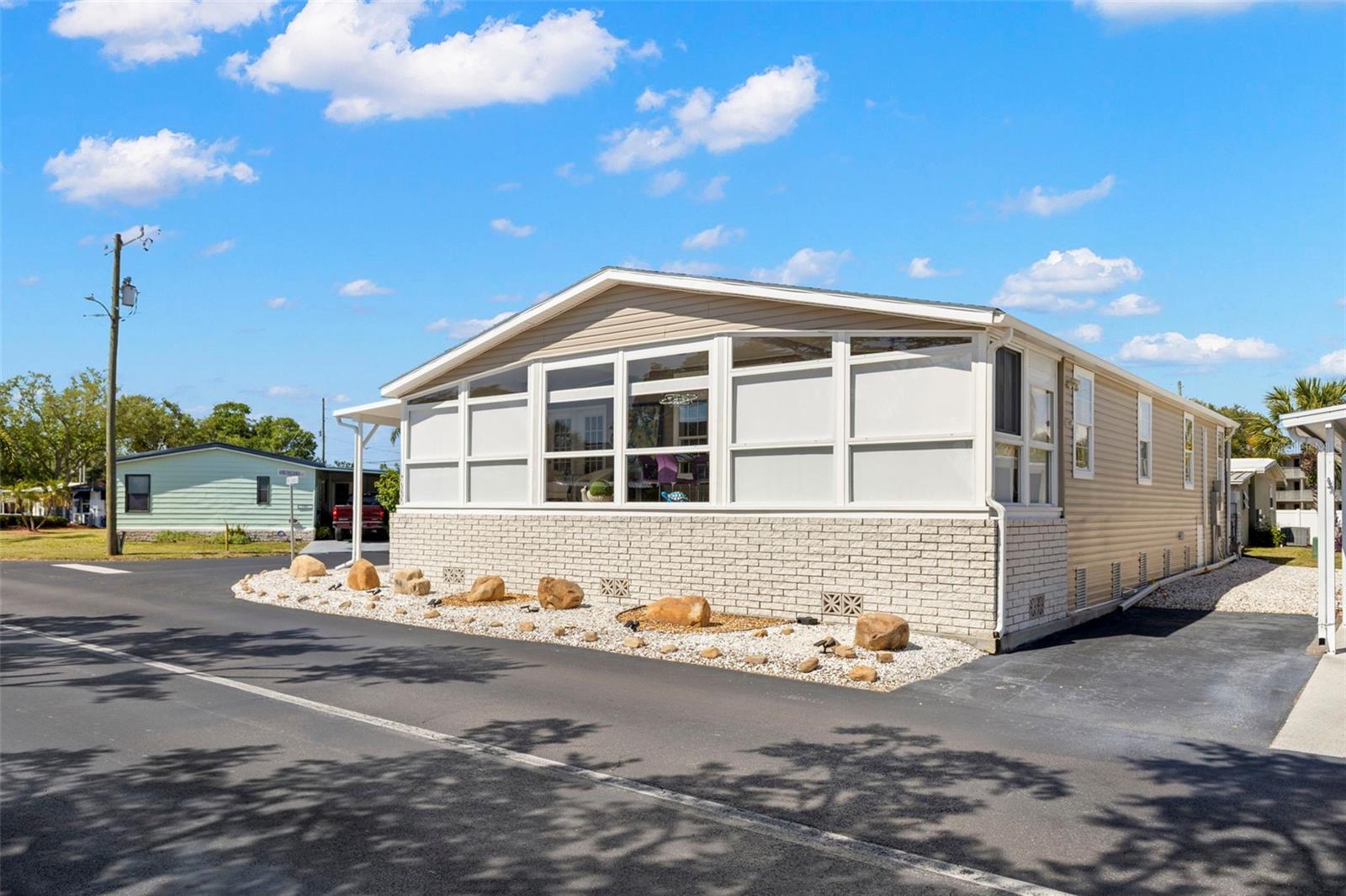 Image 3 of 52 For 7300 Americana Drive Ne 143