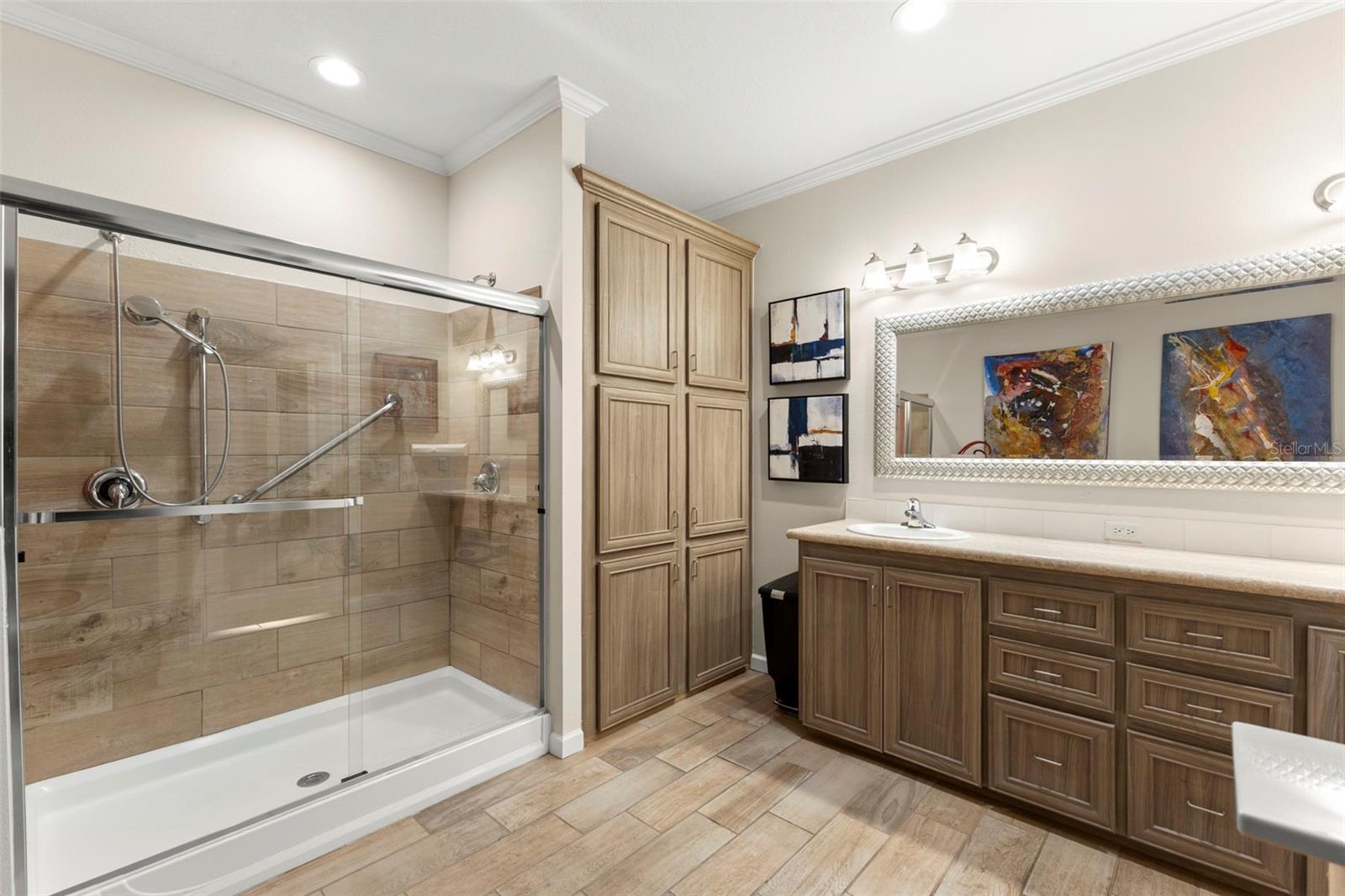 Image 31 of 52 For 7300 Americana Drive Ne 143