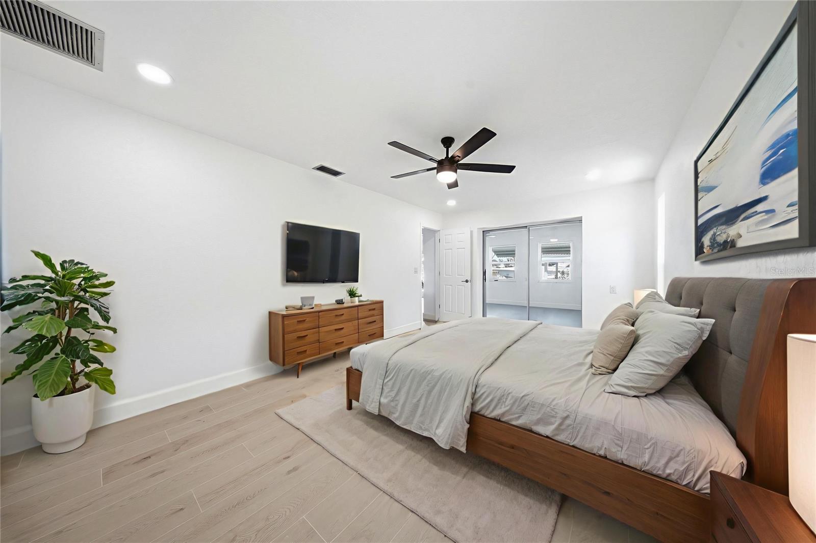 Image 12 of 36 For 5040 Galleon Court