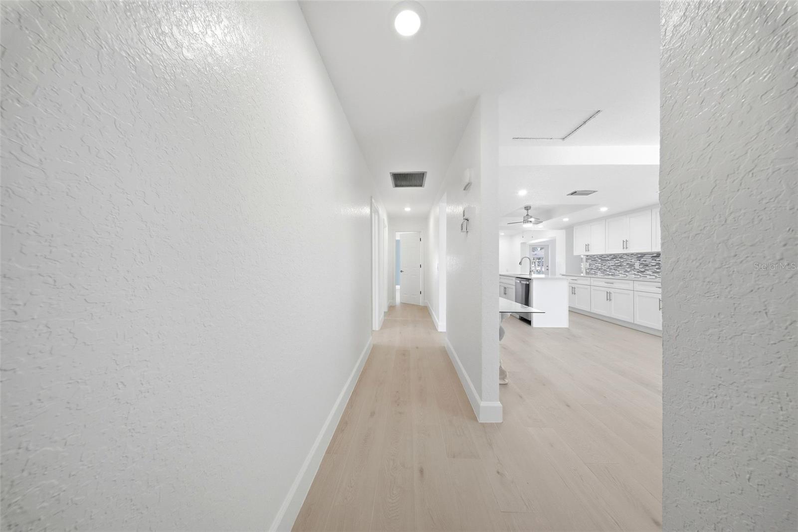 Image 14 of 36 For 5040 Galleon Court