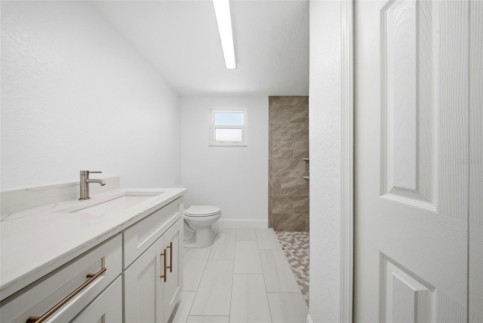 Image 17 of 36 For 5040 Galleon Court