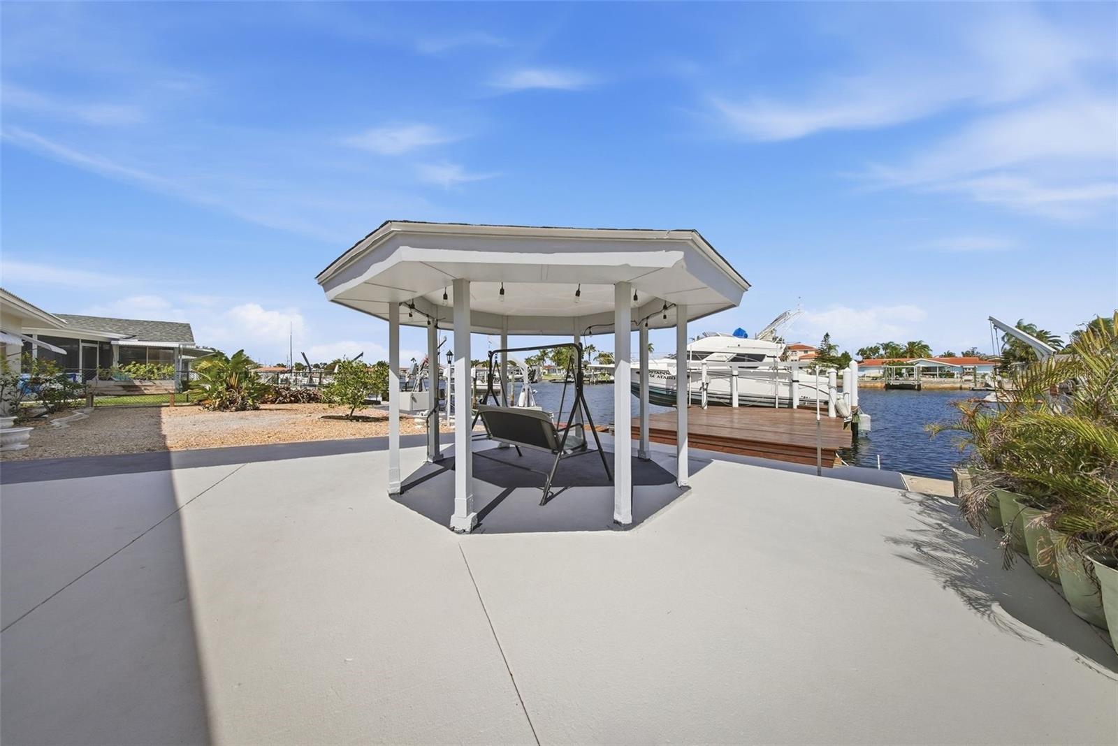 Image 21 of 36 For 5040 Galleon Court