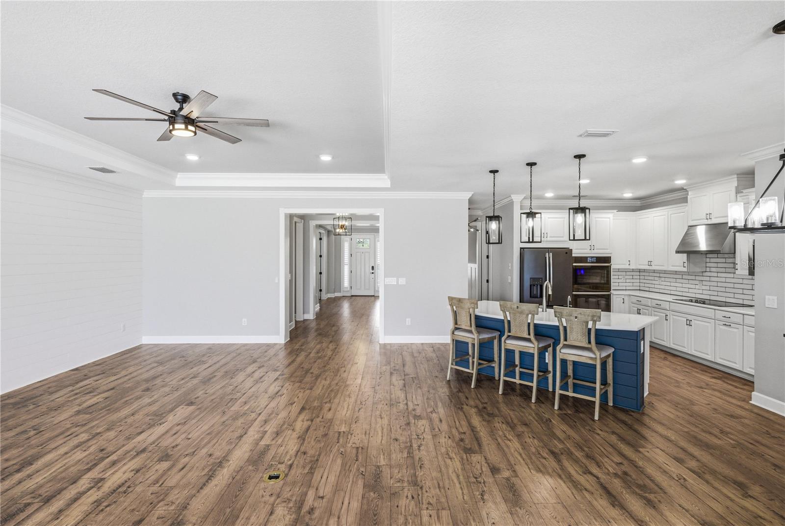 Image 17 of 99 For 6883 Bradbury Circle