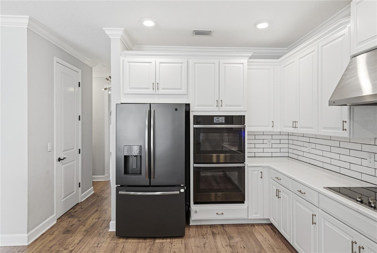 Image 21 of 99 For 6883 Bradbury Circle