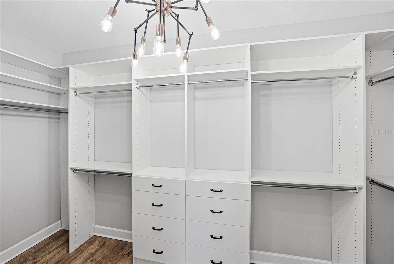 Image 47 of 99 For 6883 Bradbury Circle