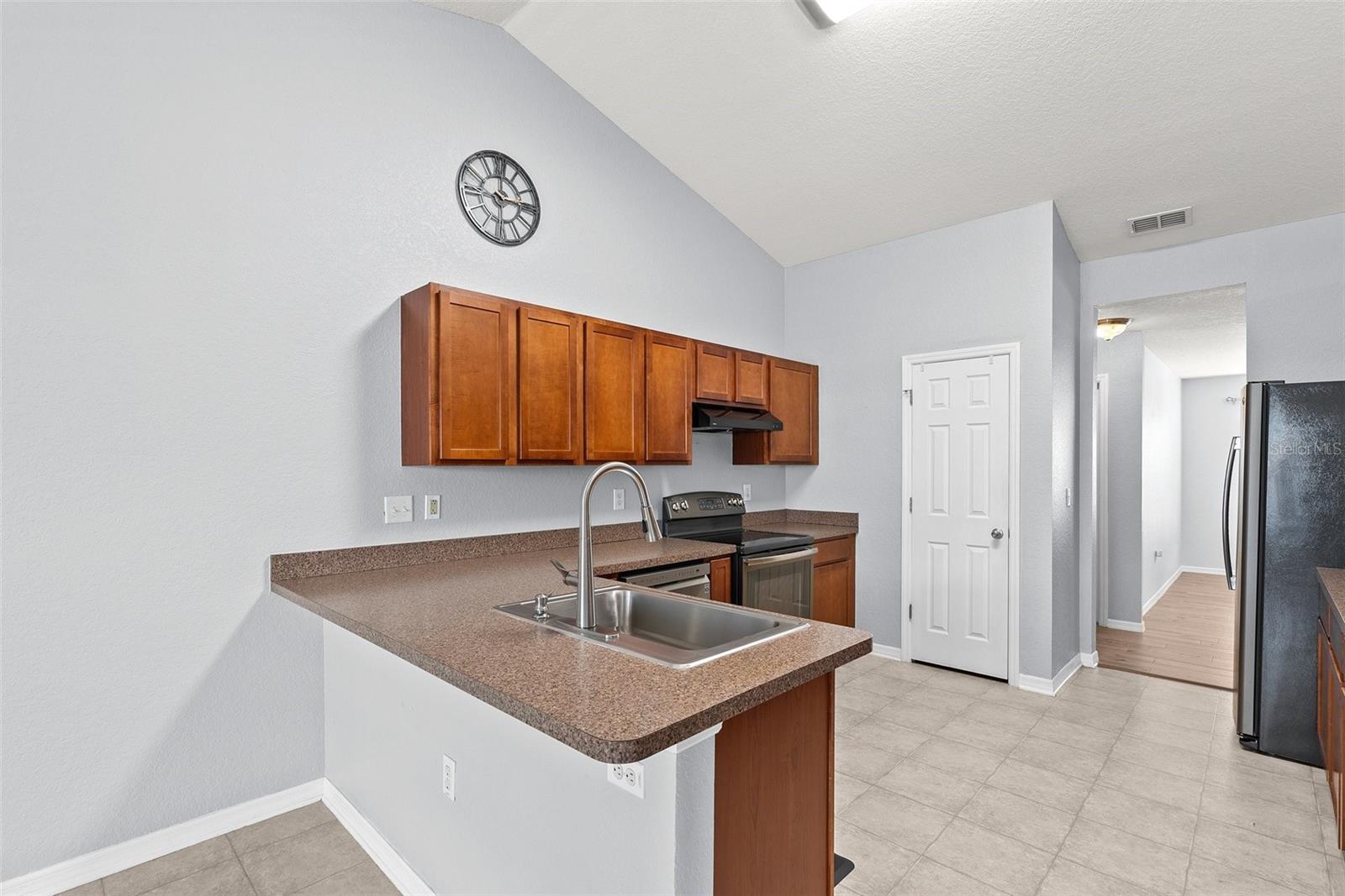 Image 16 of 49 For 11366 Riddle Drive