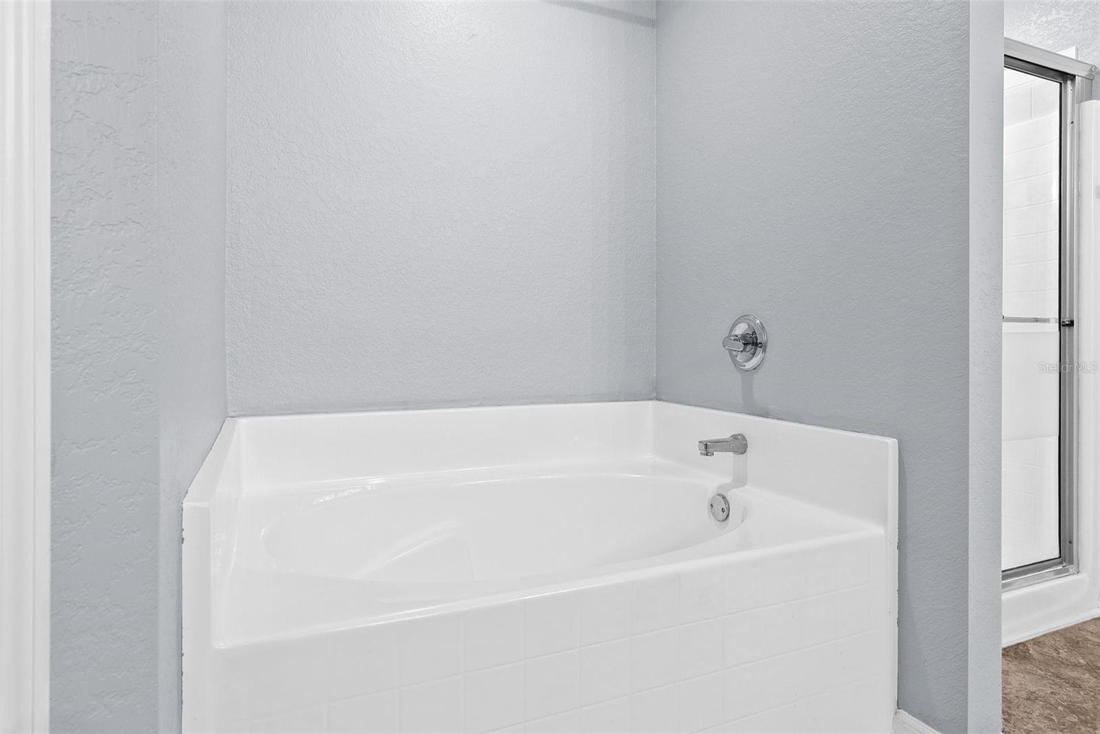 Image 29 of 49 For 11366 Riddle Drive