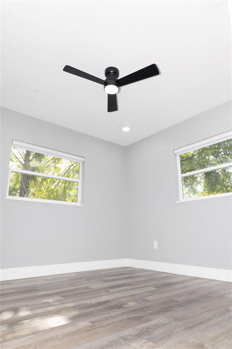 Image 19 of 25 For 2710 Cypress Street